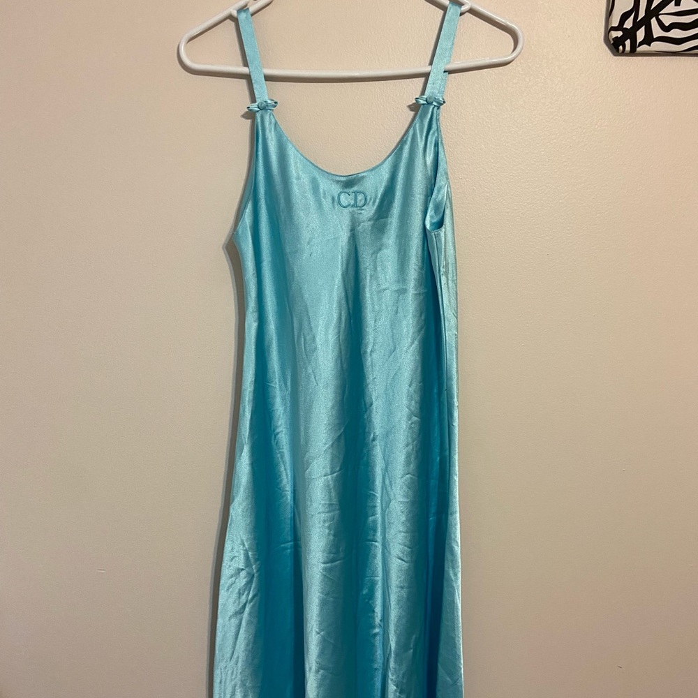 Christian Dior Nightgown size small! 🩵